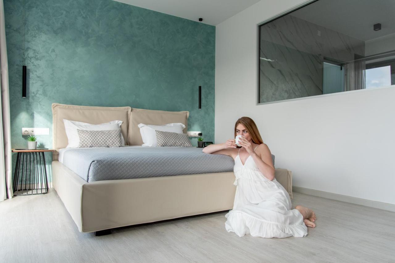 Xsuites Hotel Agia Marina Exteriör bild